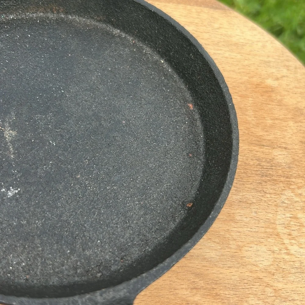 Cast iron 5 inch pan